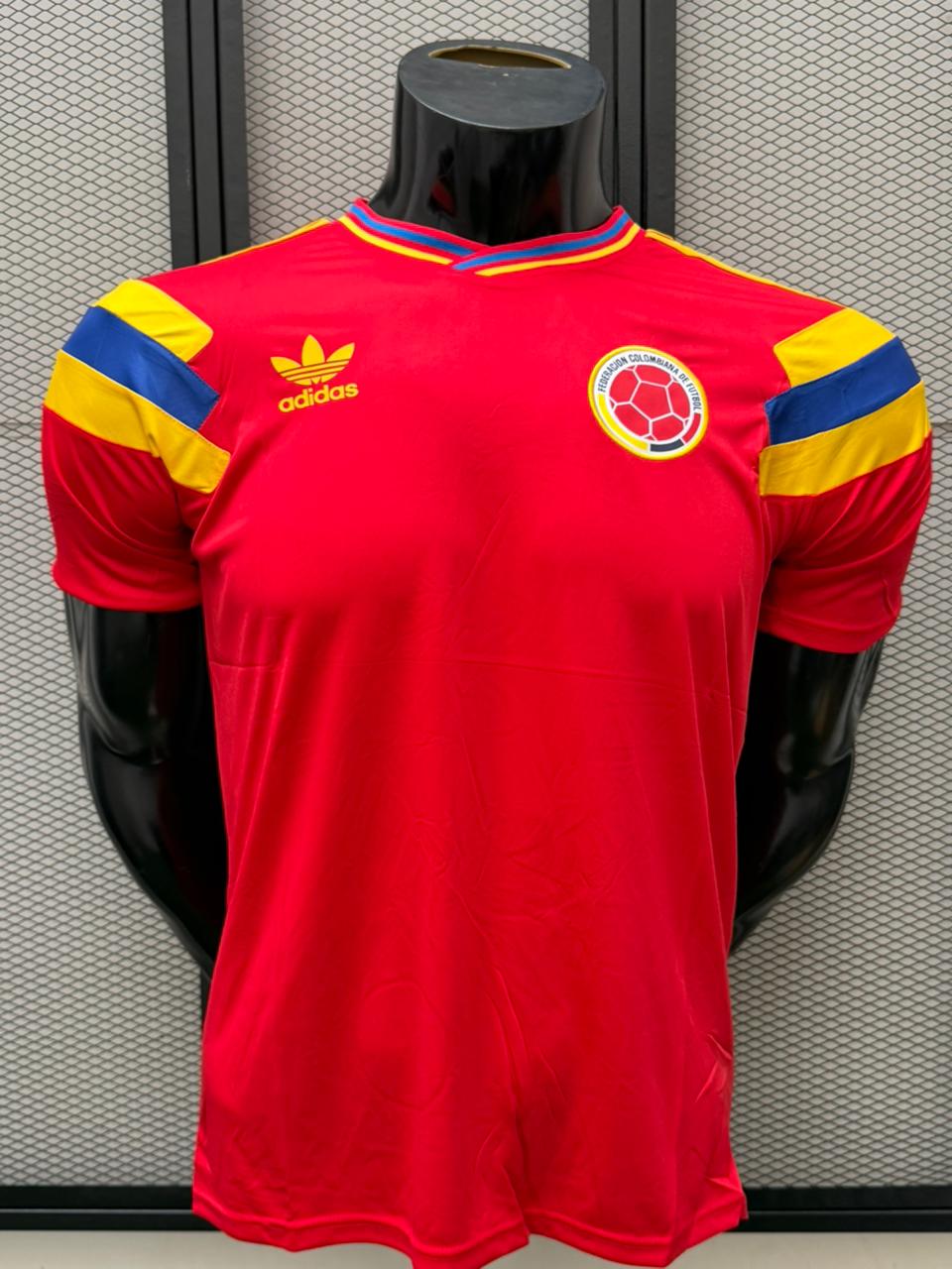 Seleccion Colombia 1990 vistante